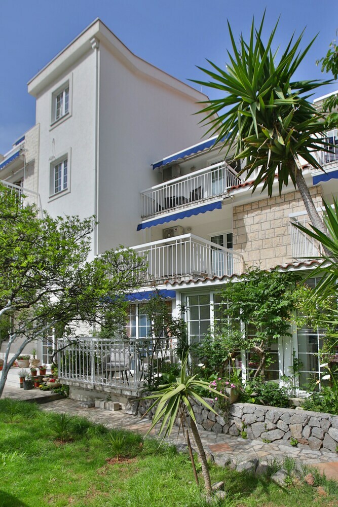 Marinero Apartments
