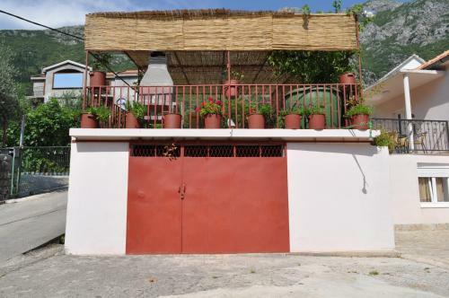 Apartments Popovic-risan