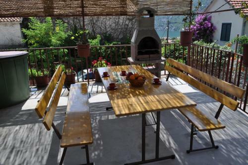 Apartments Popovic-risan