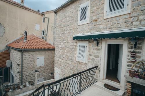 Luxury Montesa Old Town Apartment