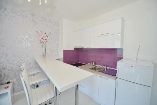 Pearl Shell Apartments