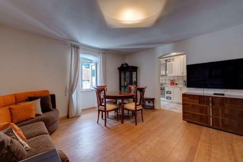 Apartamento Kotor Old Town Palace Bucha