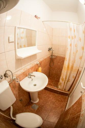 Hostal Guest House Mira