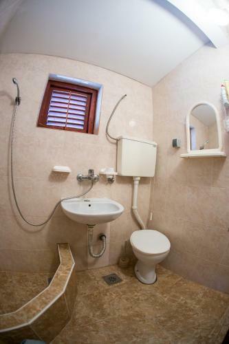 Hostal Guest House Mira