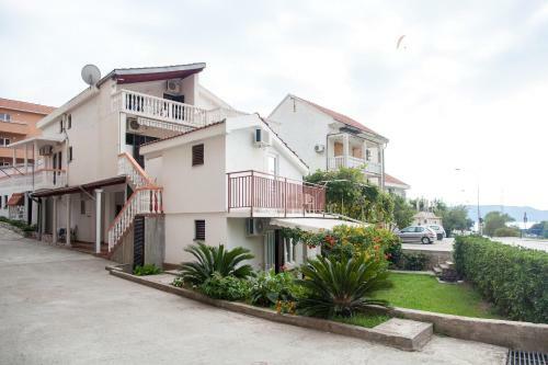 Hostal Guest House Mira