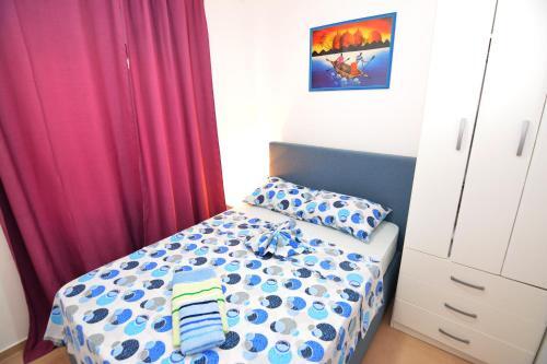 Hostal Holiday Home Cattaro