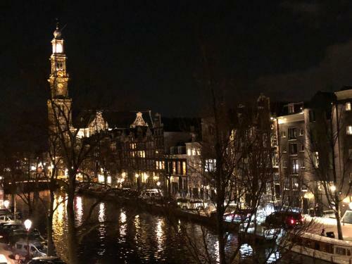 Hostal D�cor Canal House