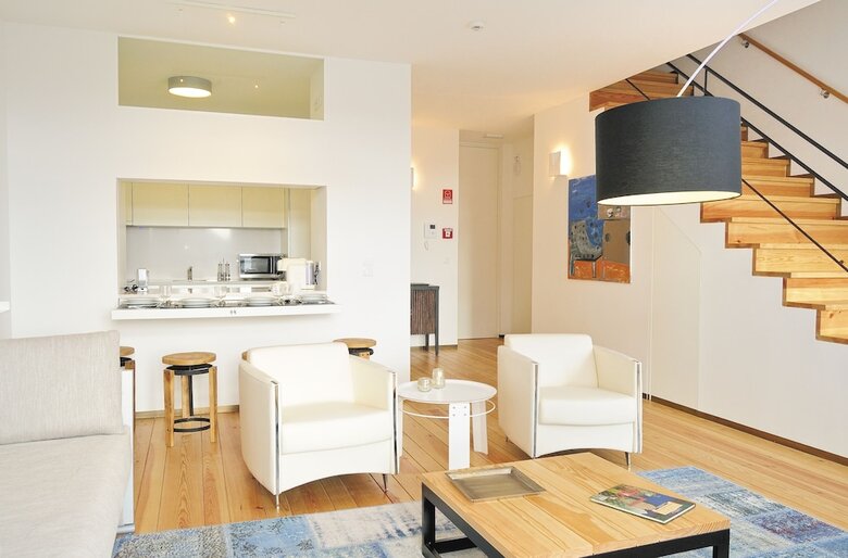 Condes de Azevedo Palace Apartments
