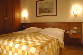 Hotel Rome Central Suites