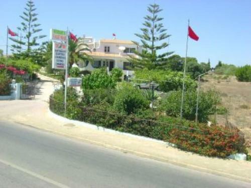 Hostal Residencial Vale-mar