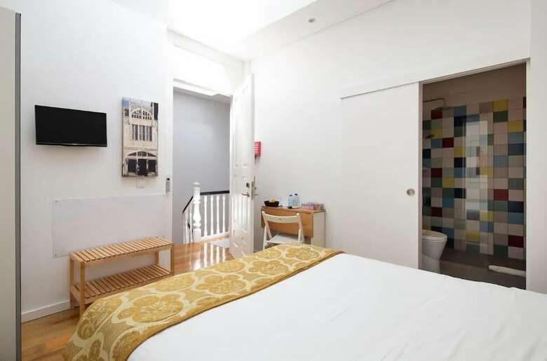Hostal La Maison Pinheiro Guest House