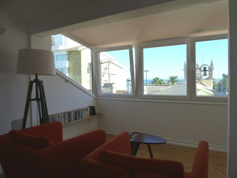 Cascais Downtown Apartment With Sea View