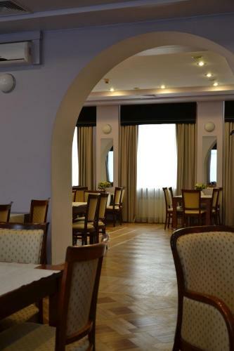 Hotel ?azienkowski
