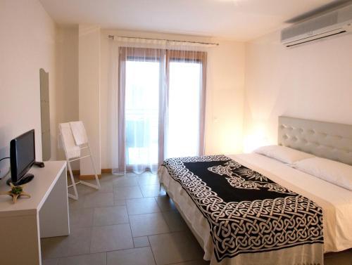 Residencia Aparthotel Lacroma