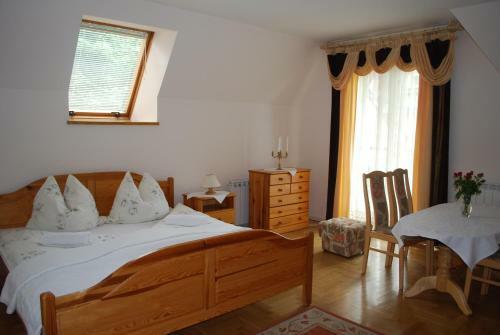 Hostal Bia?y Dworek