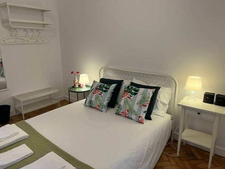 Hostal Alvalade II Guest House