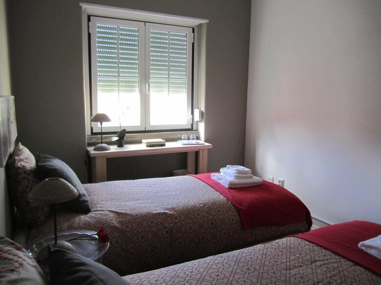 Hostal Alvalade II Guest House