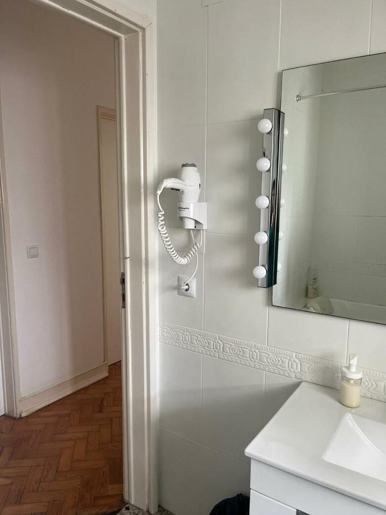 Hostal Alvalade II Guest House
