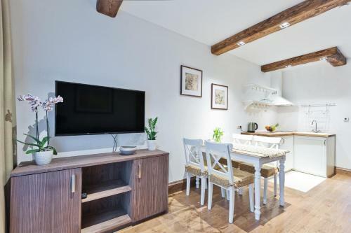 Hotel Mevo Apartament