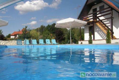 Hostal Willa Irys Z Basenem