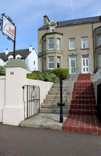 Bed & Breakfast Ammiroy House