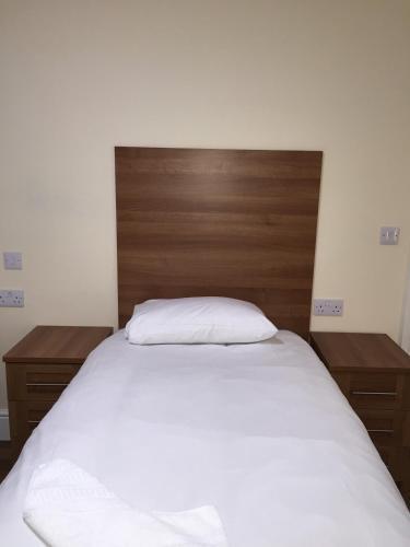 Hostal Contractors Guest House