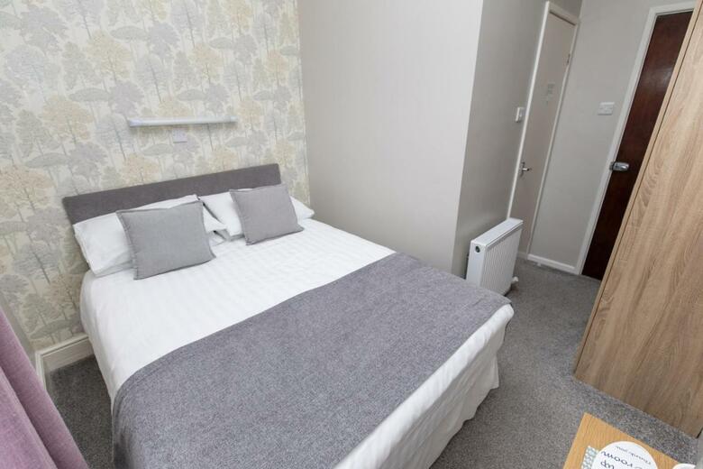 Hostal California Guest House