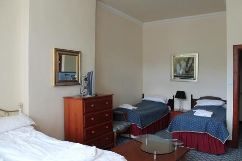 Townhouse Apartments