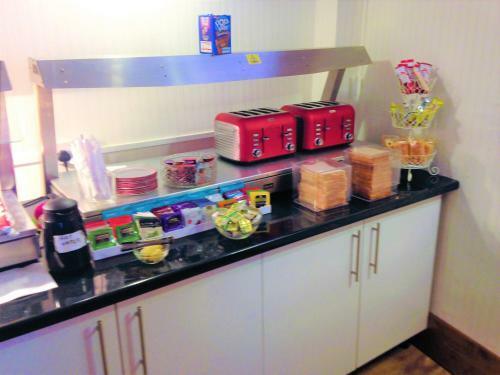Hostal Sutton Park Guest House