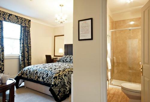 Hostal Bronte Guest House