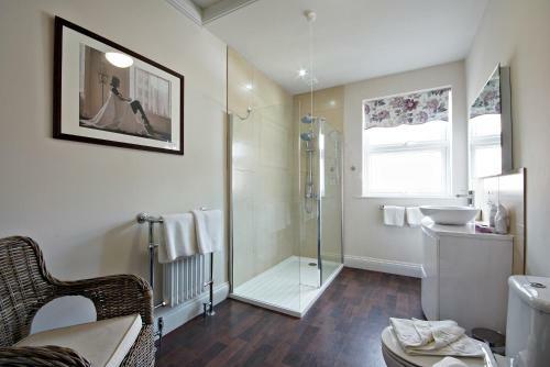Hostal Bronte Guest House