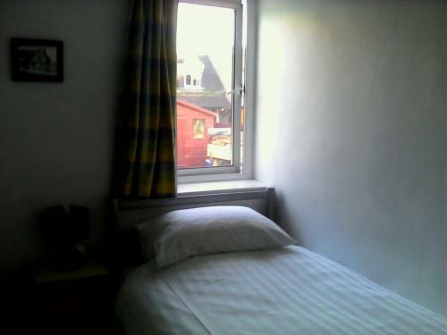Hostal Lantern House