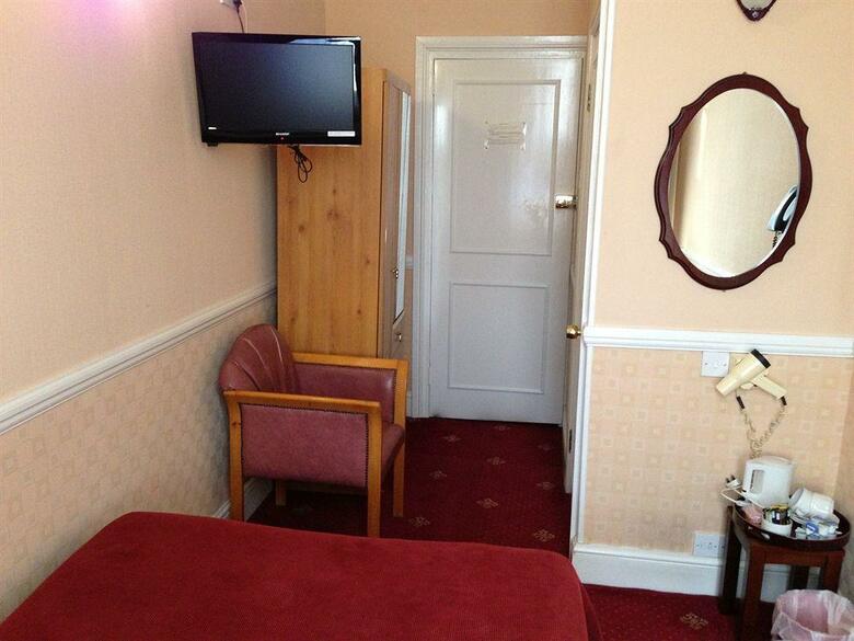 Balmoral House Hotel