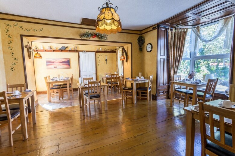 Hostal The Cottage