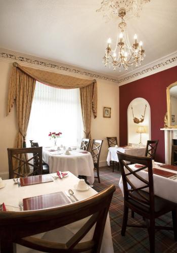 Hostal Roseneath Guest House