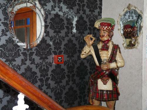 Hostal Arbour Guest House