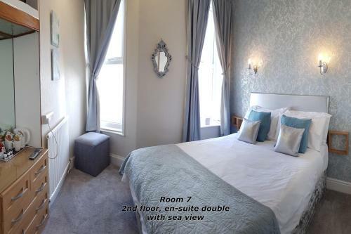 Hostal The Paragon - Guest Accommodation
