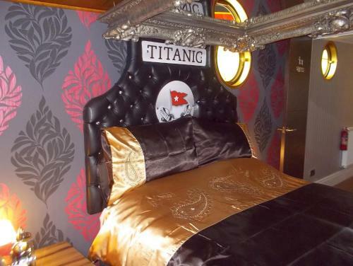 Titanic Boat