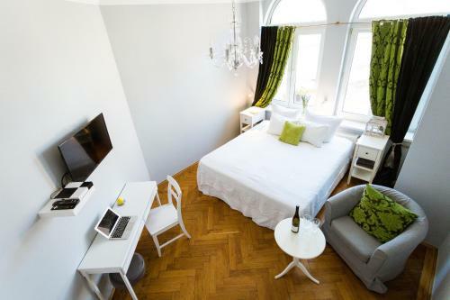 Angel House Bed & Breakfast