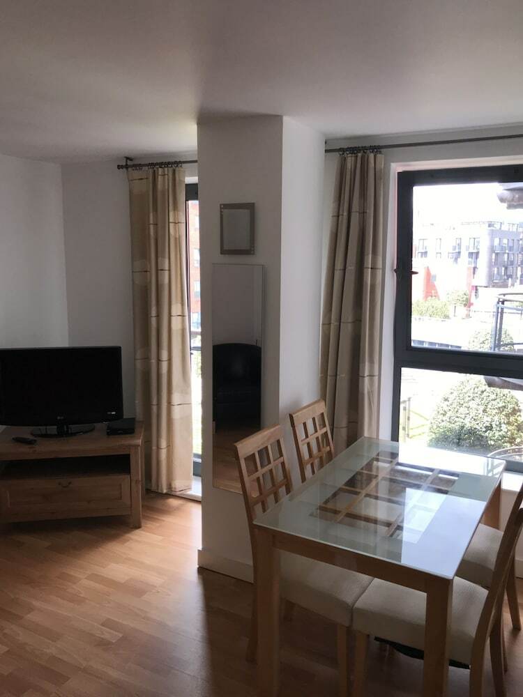 Halo Serviced Apartments-west One