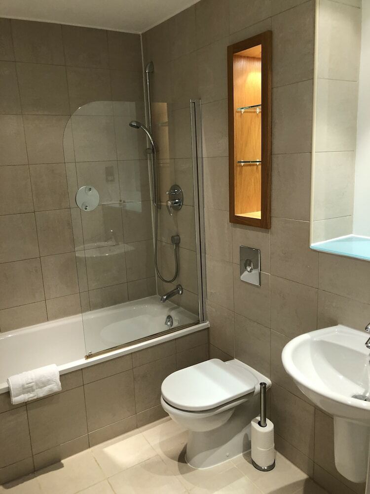 Halo Serviced Apartments-west One
