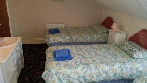 Highbury Hotel