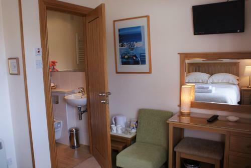 Hostal Greencourt Guesthouse