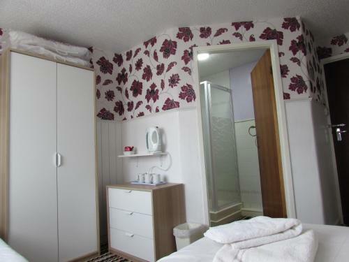 Rhoslyn Hotel