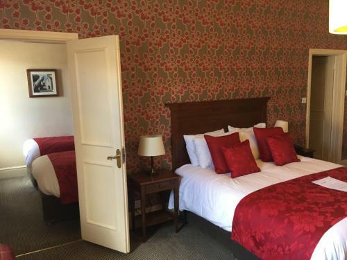 Royal Hotel By Greene King Inns