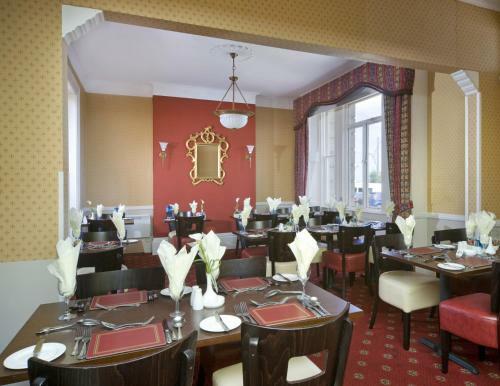 The Carlton Hotel