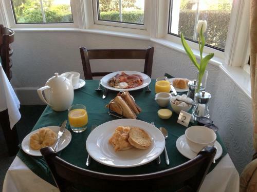 Hostal Chellowdene Guest House