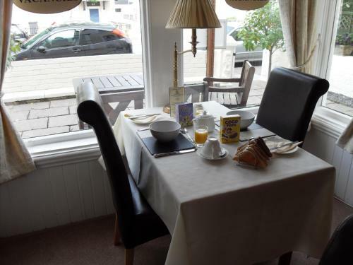 The Moorfield Hotel-bed And Breakfast