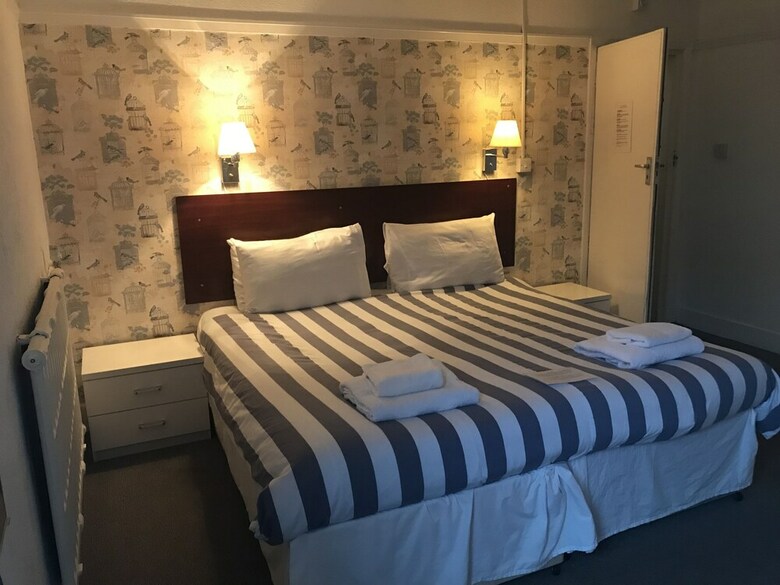 Hotel North Parade Seafront Accommodation