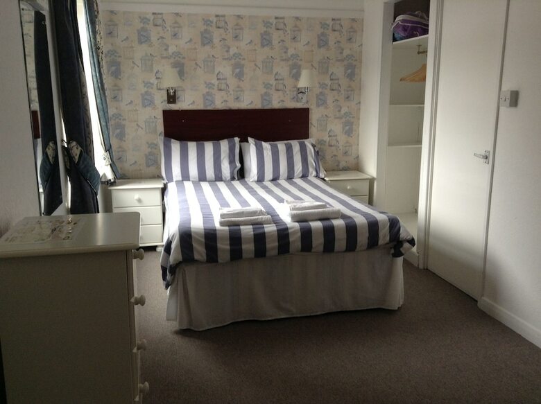 Hotel North Parade Seafront Accommodation